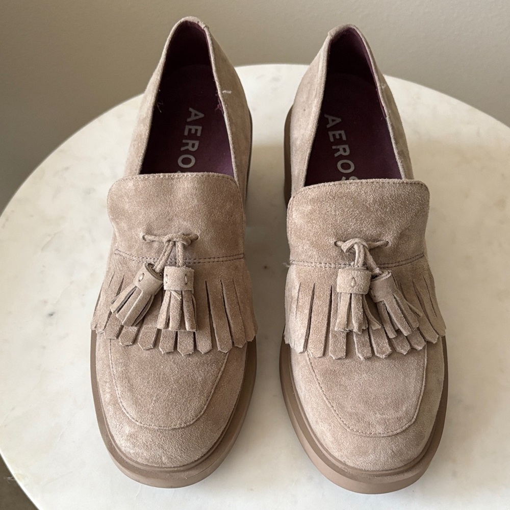 AEROSOLES Tan Suede Loafers with Tassels